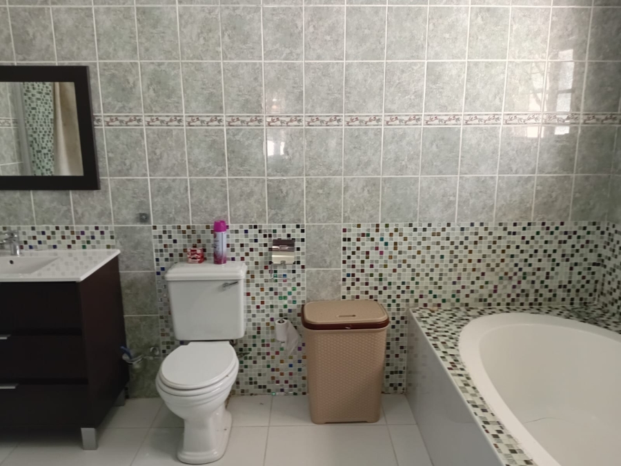 3 Bedroom Property for Sale in Sunnyridge Eastern Cape